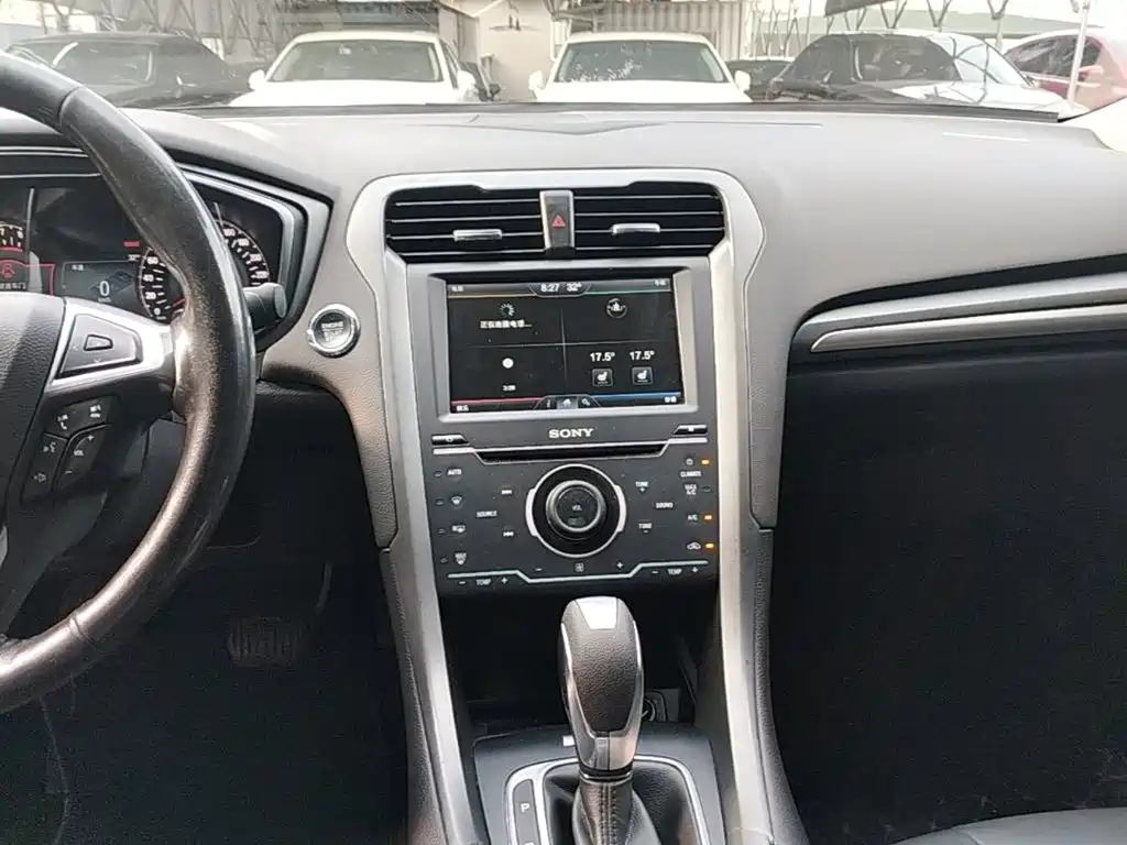 Ford Mondeo — миниатюра 13