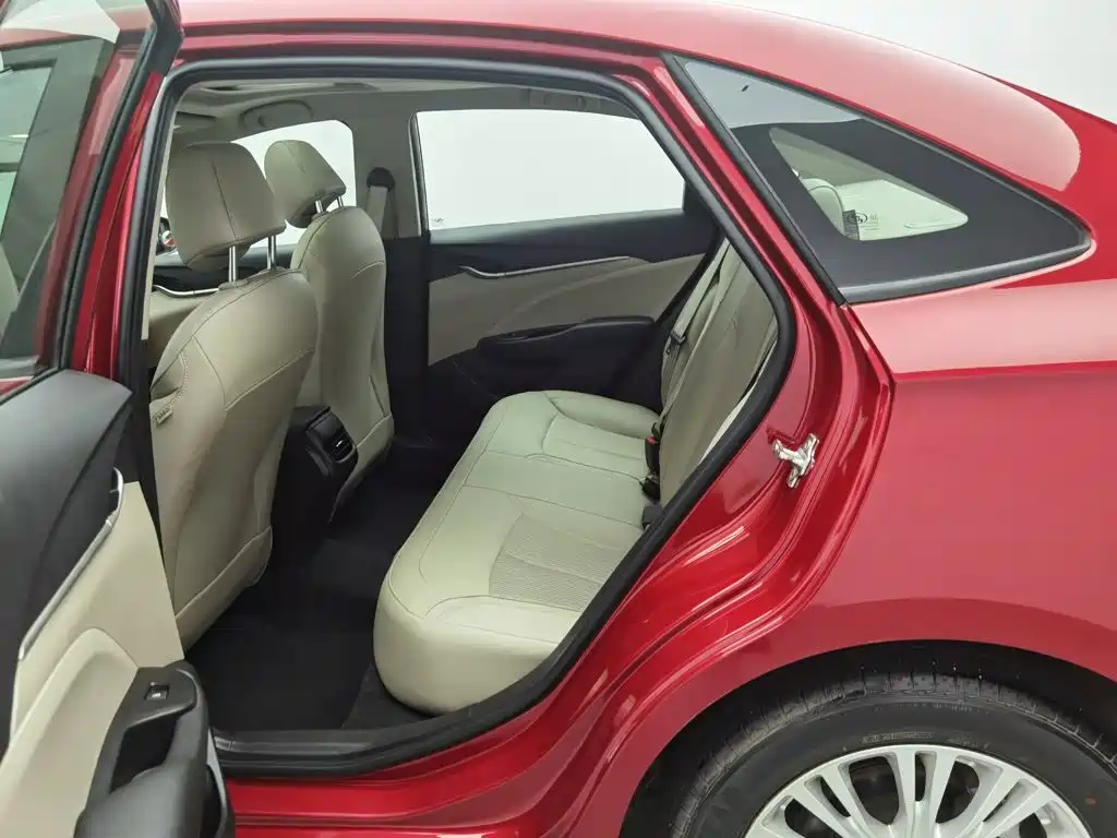 Buick Excelle — миниатюра 15
