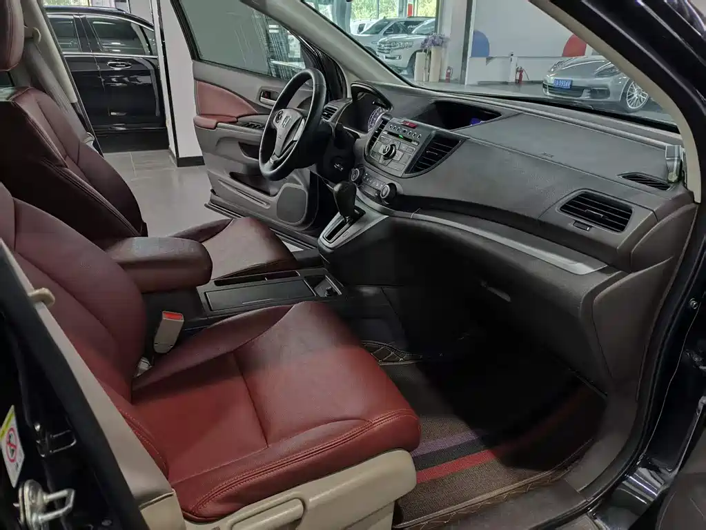 Honda CR-V 2.0L 2WD Urban Edition, фото 8