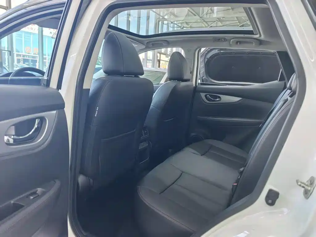 Nissan Qashqai — миниатюра 19