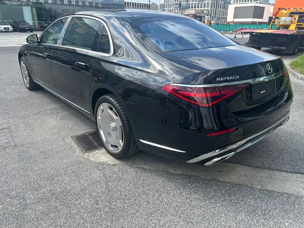 Mercedes-Benz S-Class — миниатюра 7