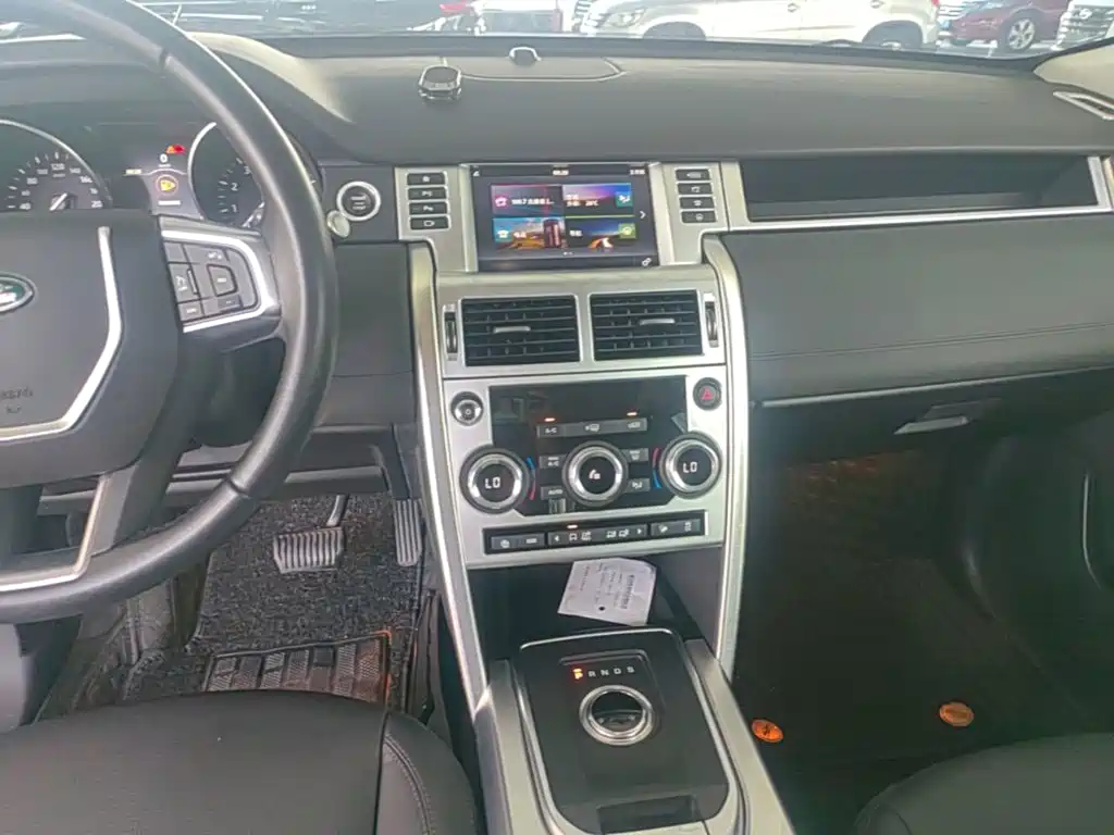 Land Rover Discovery Sport — миниатюра 13
