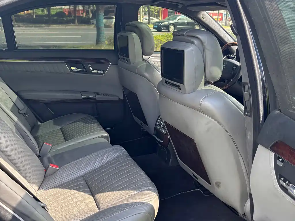 Mercedes-Benz S-Class — миниатюра 5