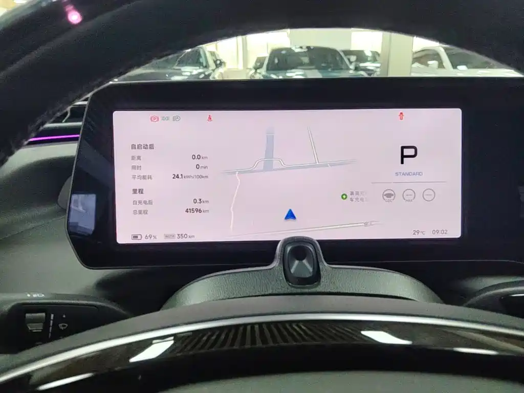 XPeng P7 — миниатюра 12