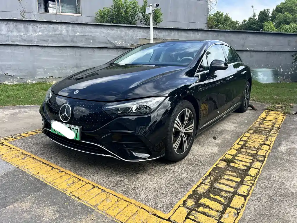 Mercedes-Benz EQE