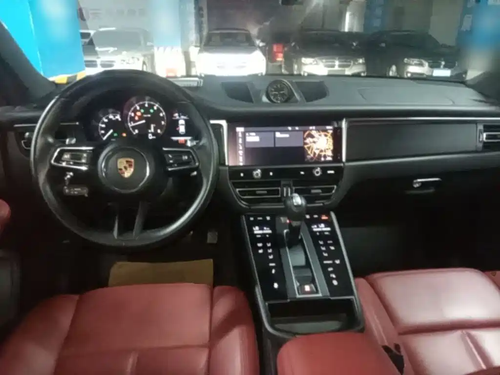 Porsche Macan — миниатюра 10