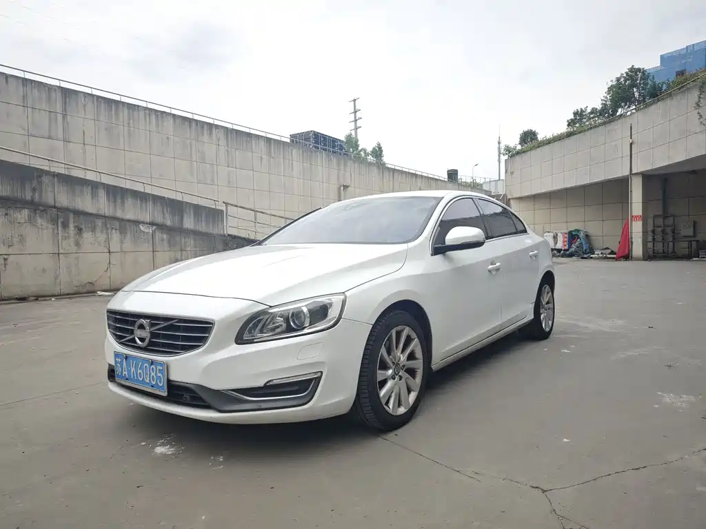 Volvo S60 2015 S60L 2.0T Smart Vision Edition