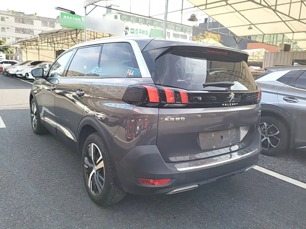 Peugeot 5008 2017 350THP 5 мест Elite
