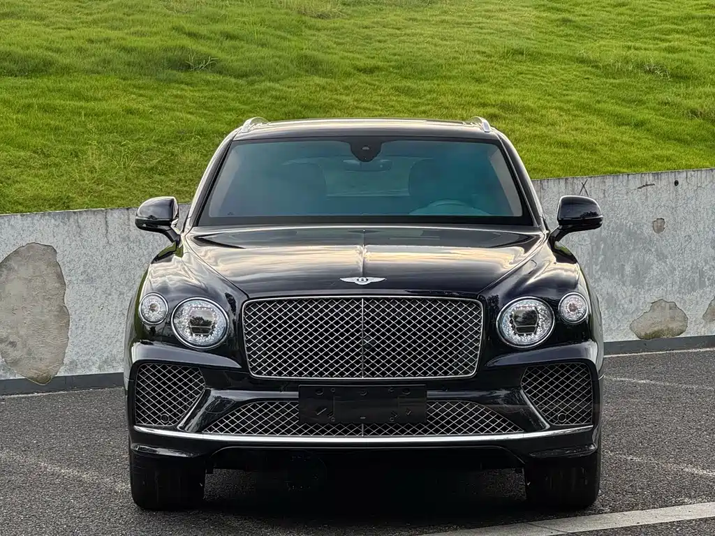Bentley Bentayga PHEV — миниатюра 3