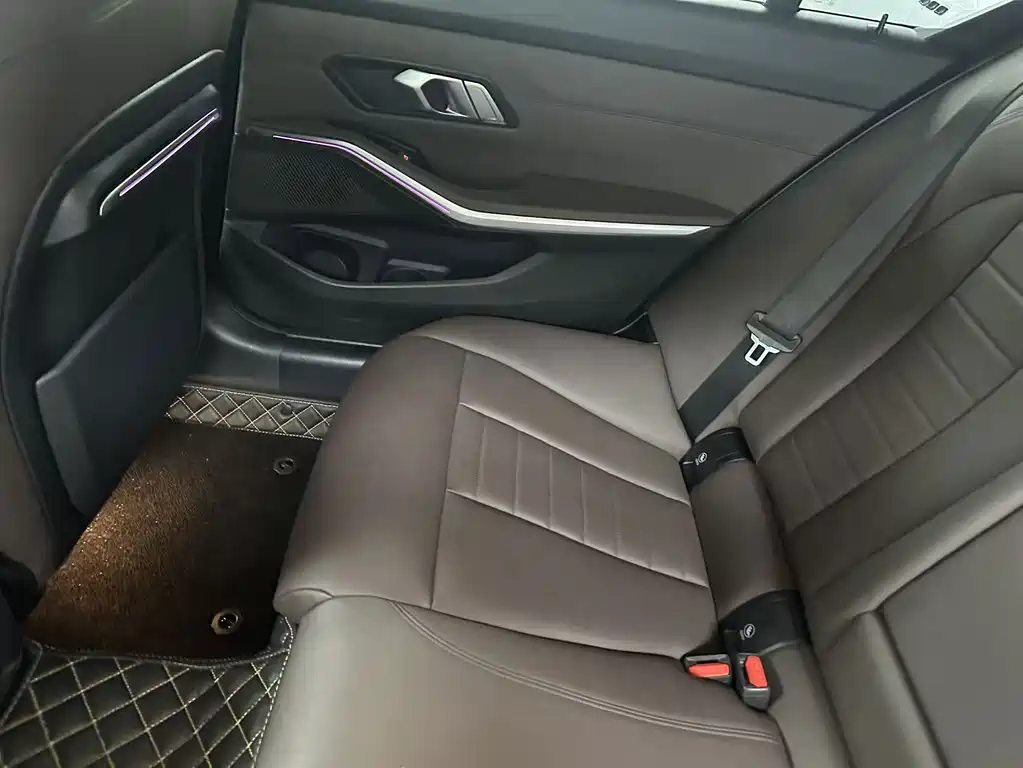 BMW 3 Series — миниатюра 10