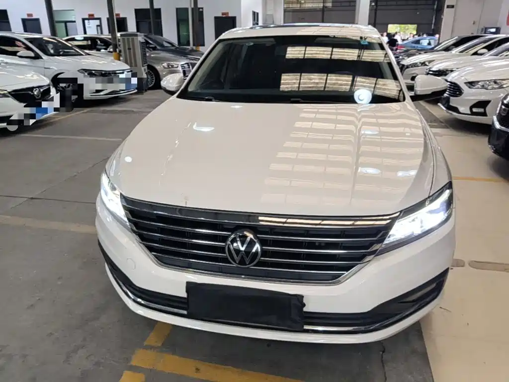 Volkswagen Lavida — миниатюра 3