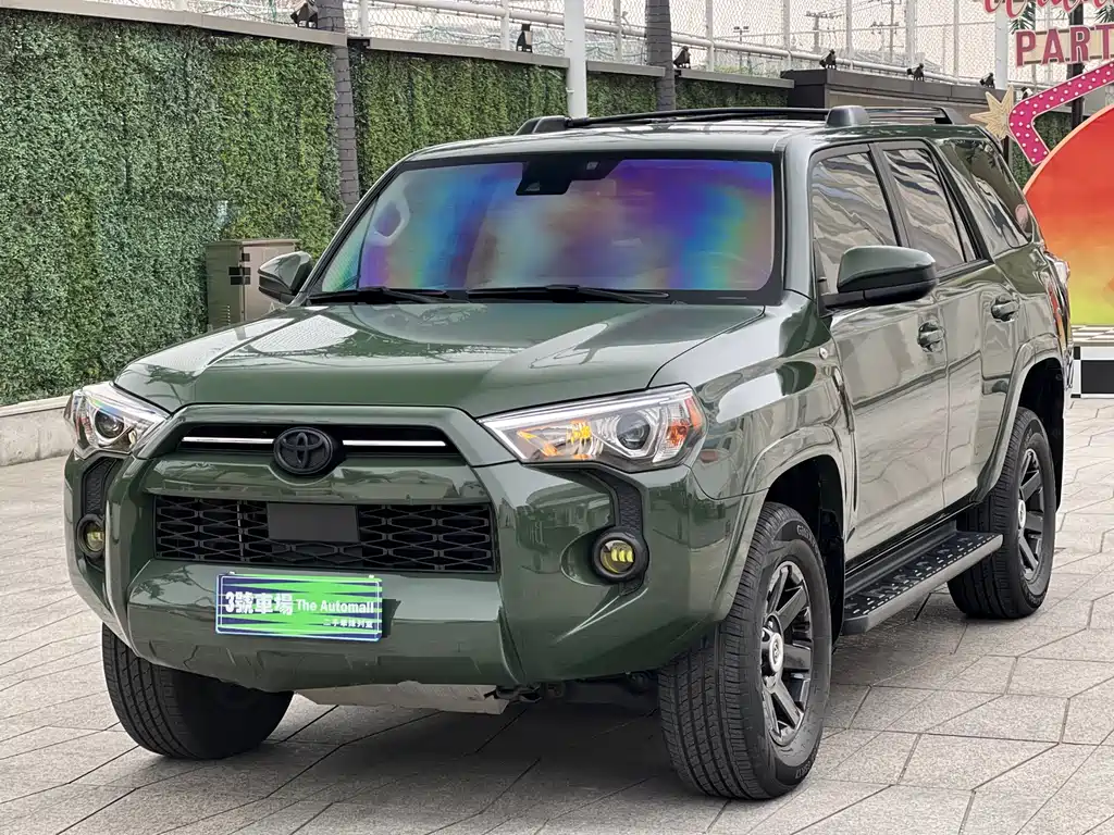 Toyota  2022
