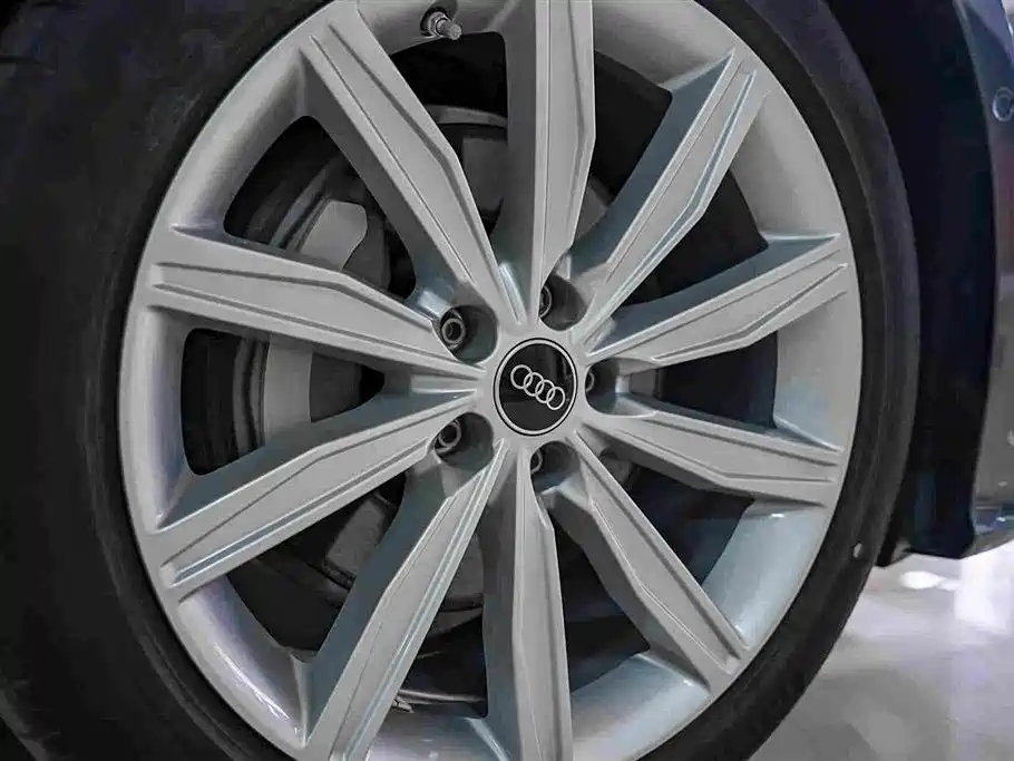 Audi A6L — миниатюра 13
