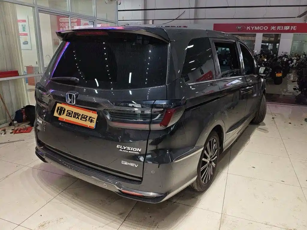 Honda Elysion — миниатюра 2