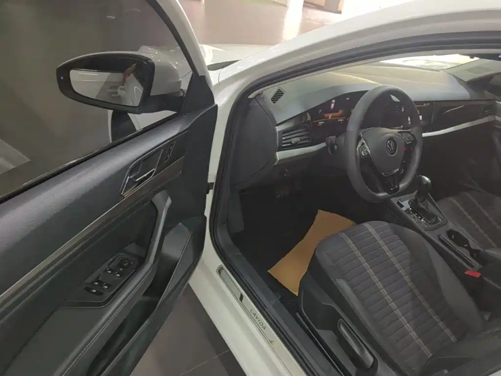 Volkswagen Lavida — миниатюра 16