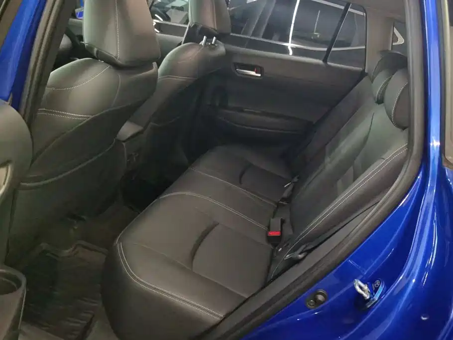 Toyota Corolla Cross — миниатюра 11