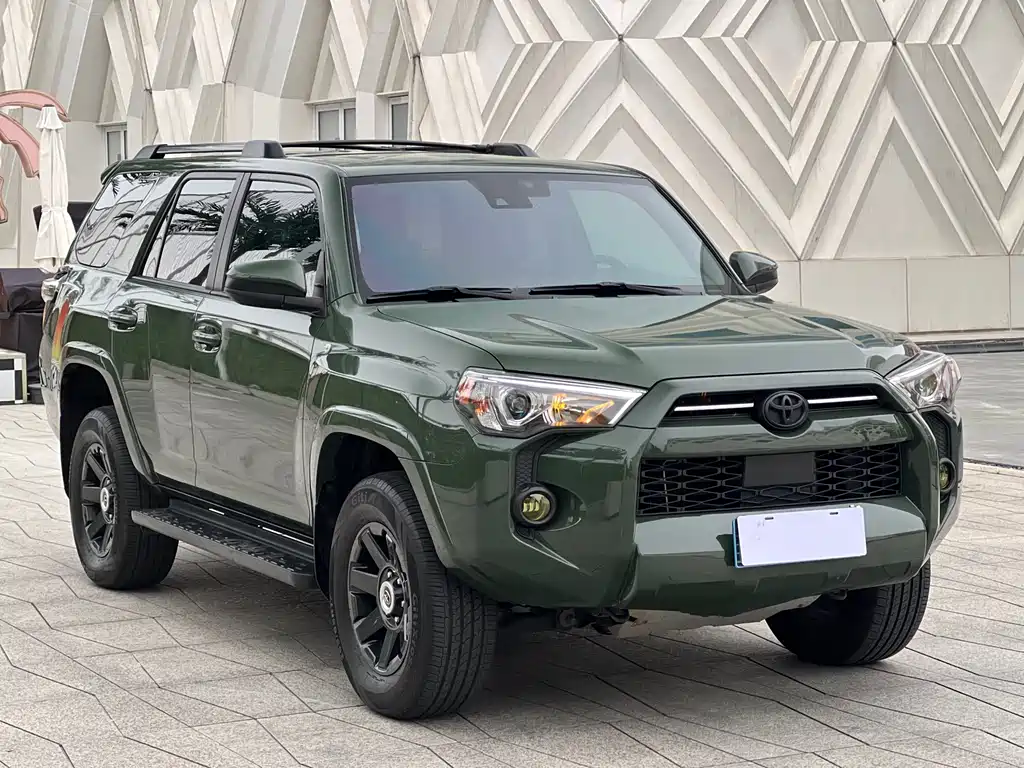 Toyota 4Runner 2022 4.0L AT