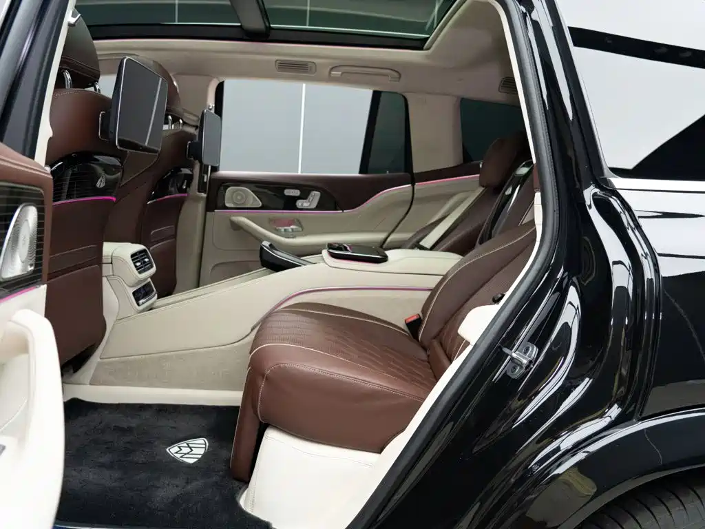 Mercedes-Benz GLS — миниатюра 9