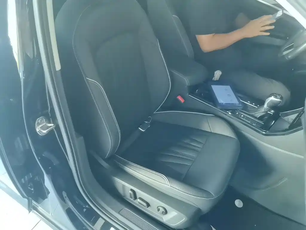 Volkswagen Passat — миниатюра 25