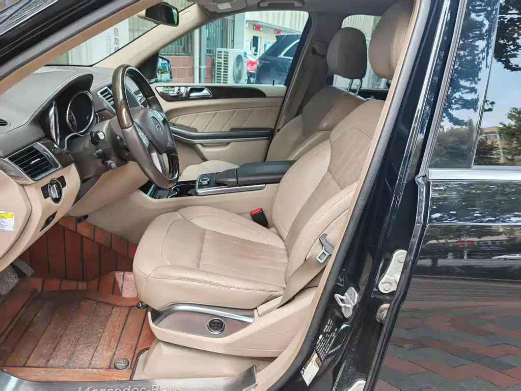 Mercedes-Benz GL-Class — миниатюра 4