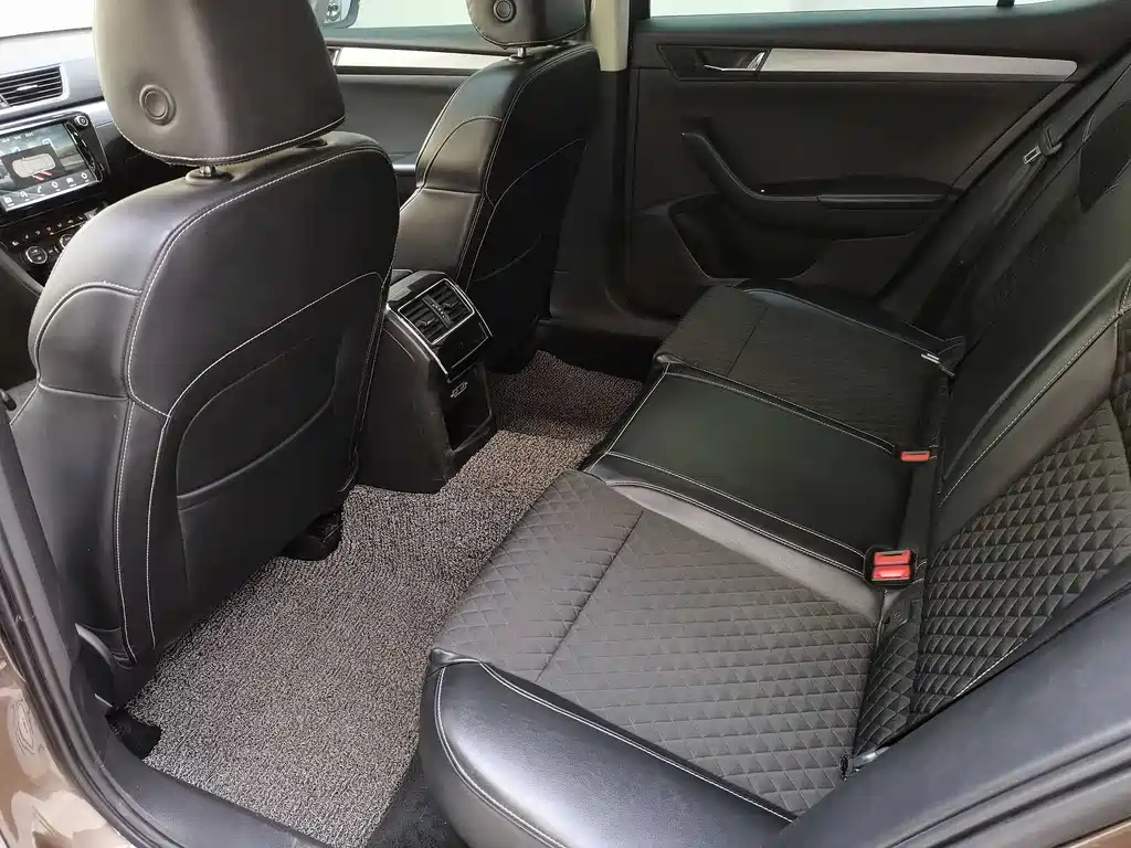 Skoda Superb 2018 TSI330 DSG Comfort V