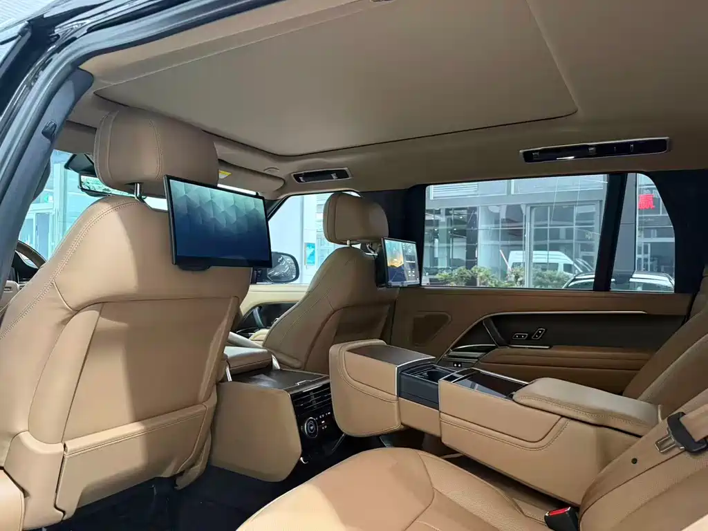 Land Rover Range Rover — миниатюра 17