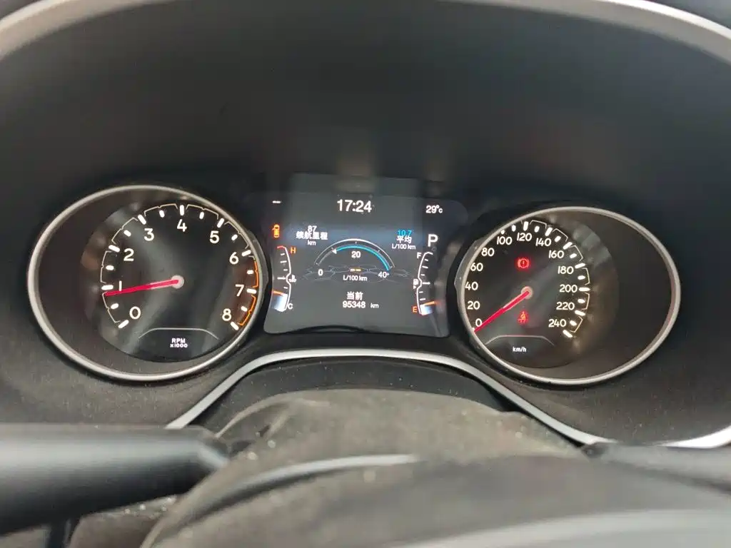 Jeep Compass — миниатюра 7