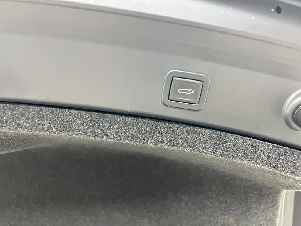 Cadillac CT6 — миниатюра 11