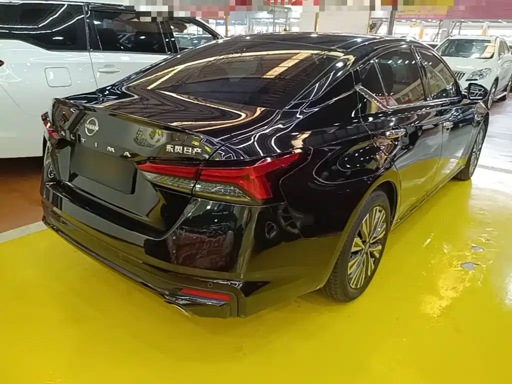 Nissan Teana — миниатюра 5