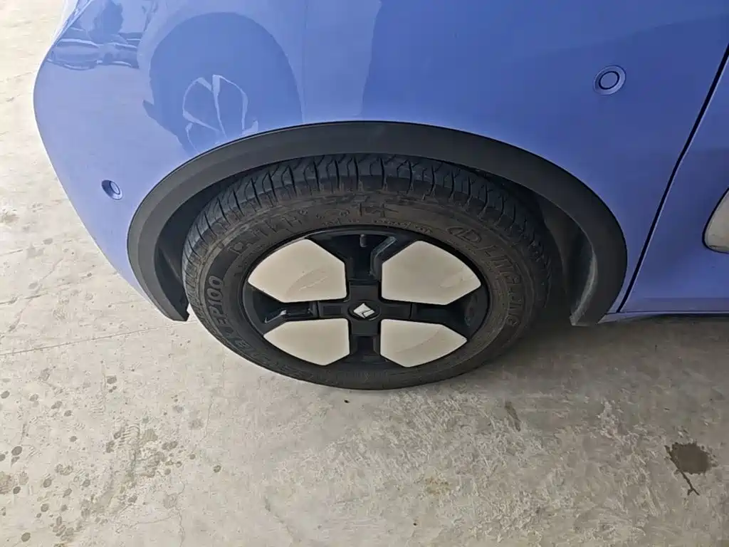 Baojun KiWi EV — миниатюра 23