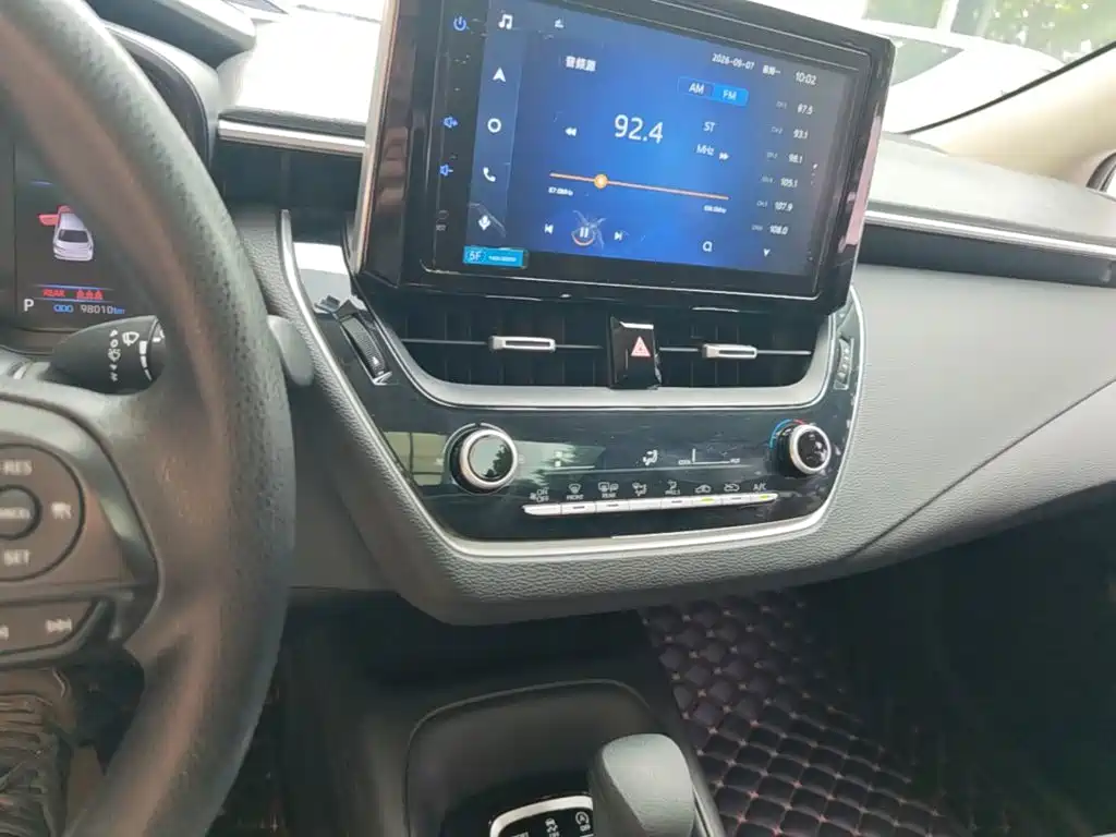 Toyota Corolla — миниатюра 13