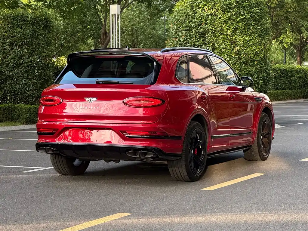 Bentley Bentayga — миниатюра 11