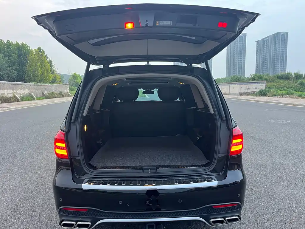 Mercedes-Benz GL-Class — миниатюра 12