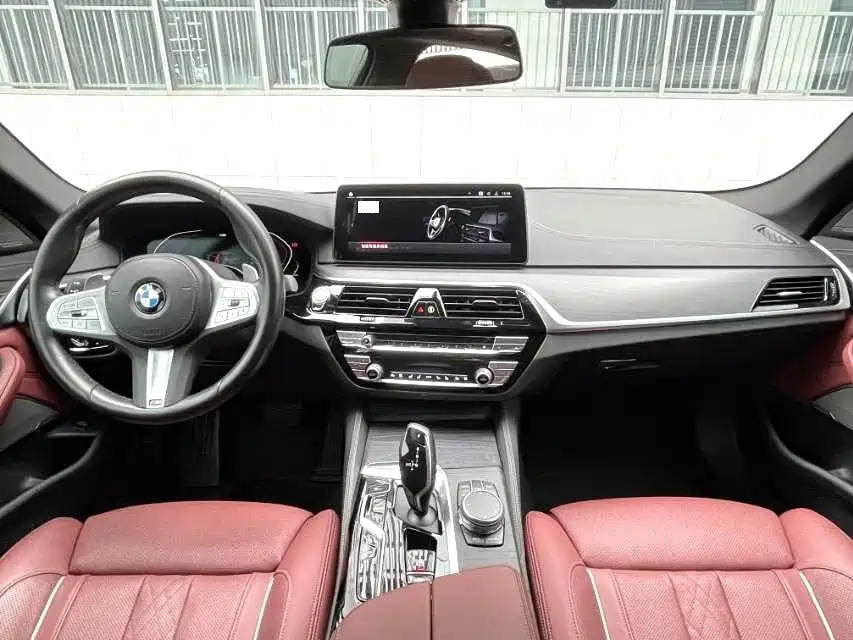 BMW 5 Series — миниатюра 2