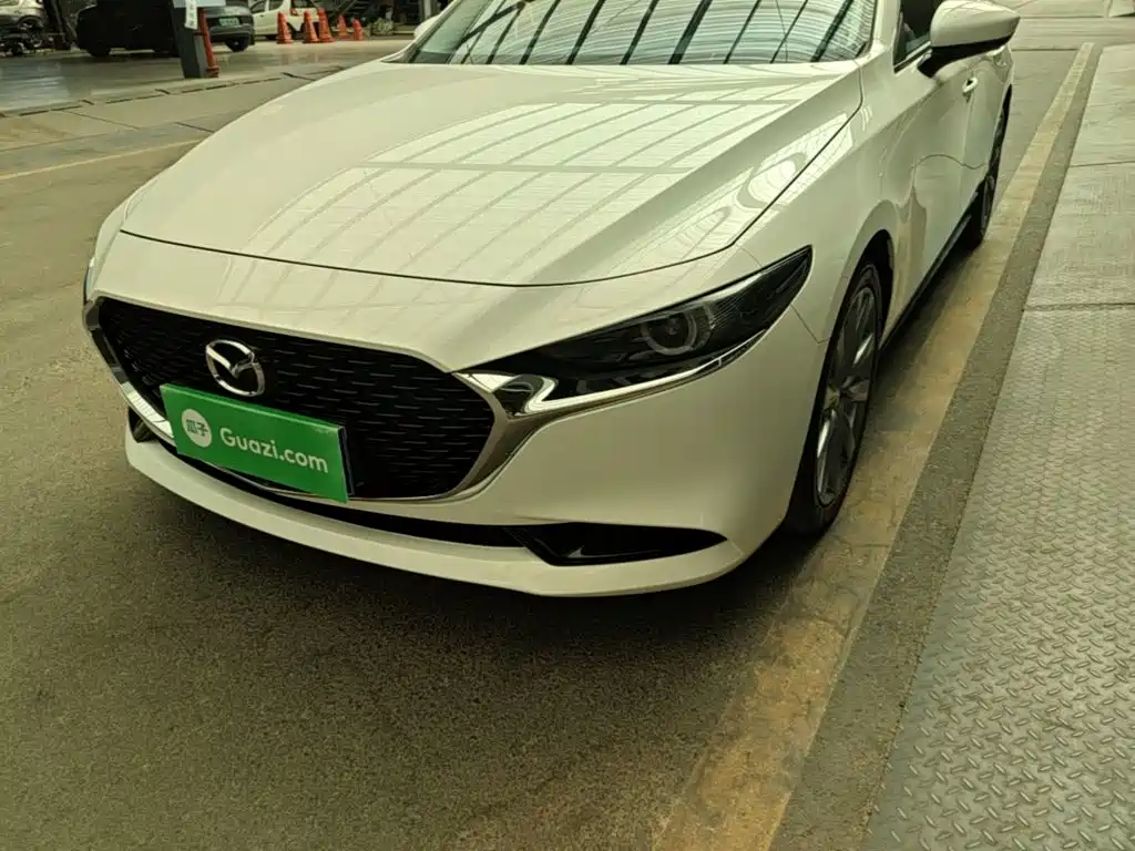 Mazda 3 Axela — миниатюра 24