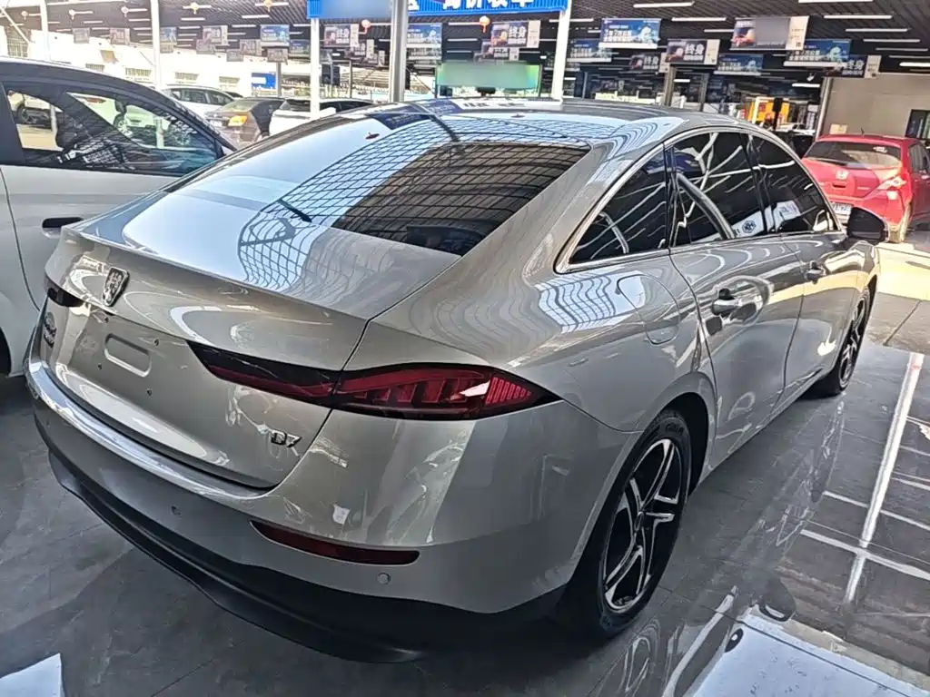 Roewe D7 — миниатюра 7