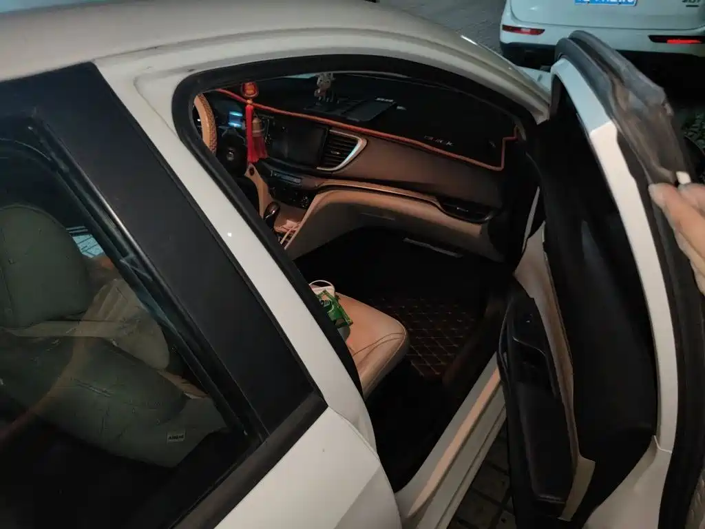 Buick Excelle — миниатюра 15