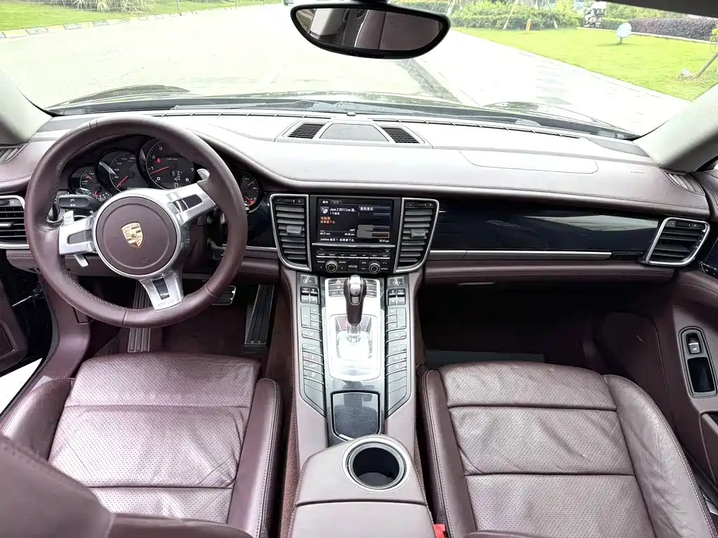 Porsche Panamera — миниатюра 4