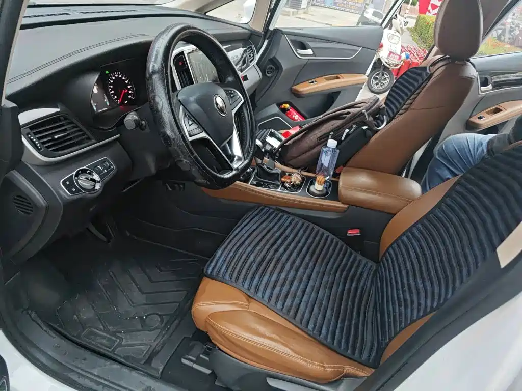 BYD Song MAX MAX 2018 1.5T AT Luxury 6 мест