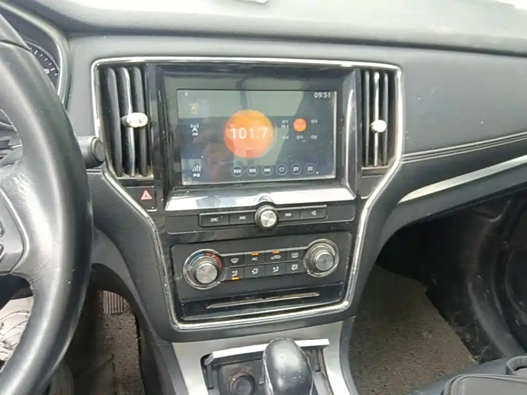 Roewe RX5 — миниатюра 18