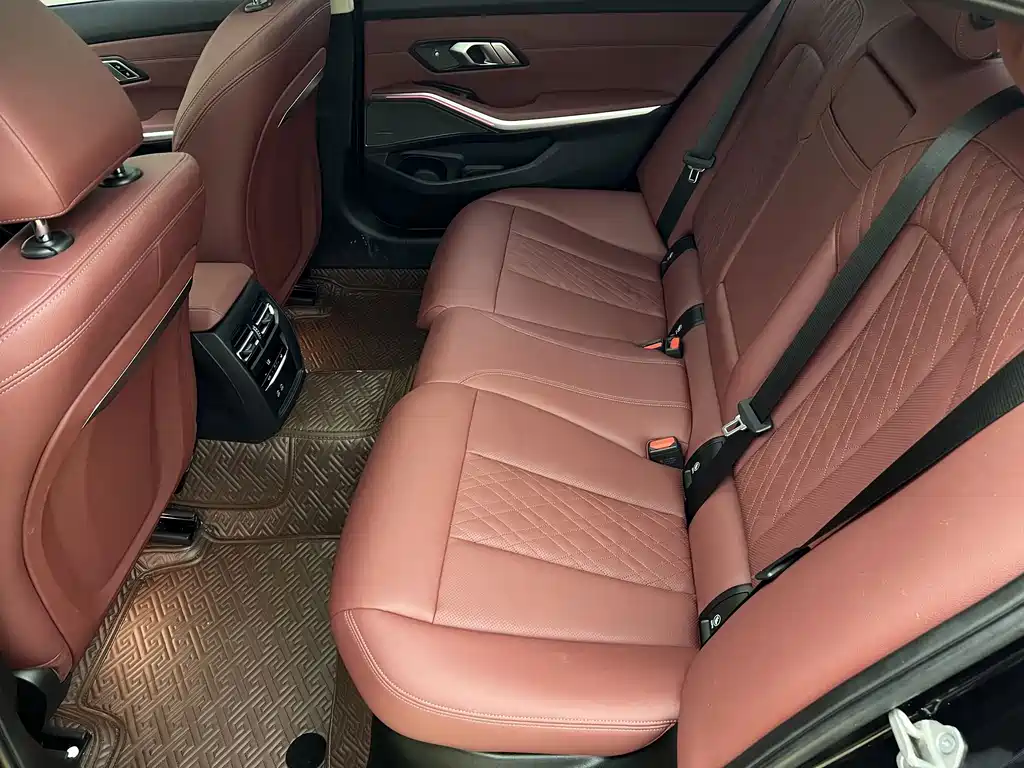 BMW 3 Series — миниатюра 17