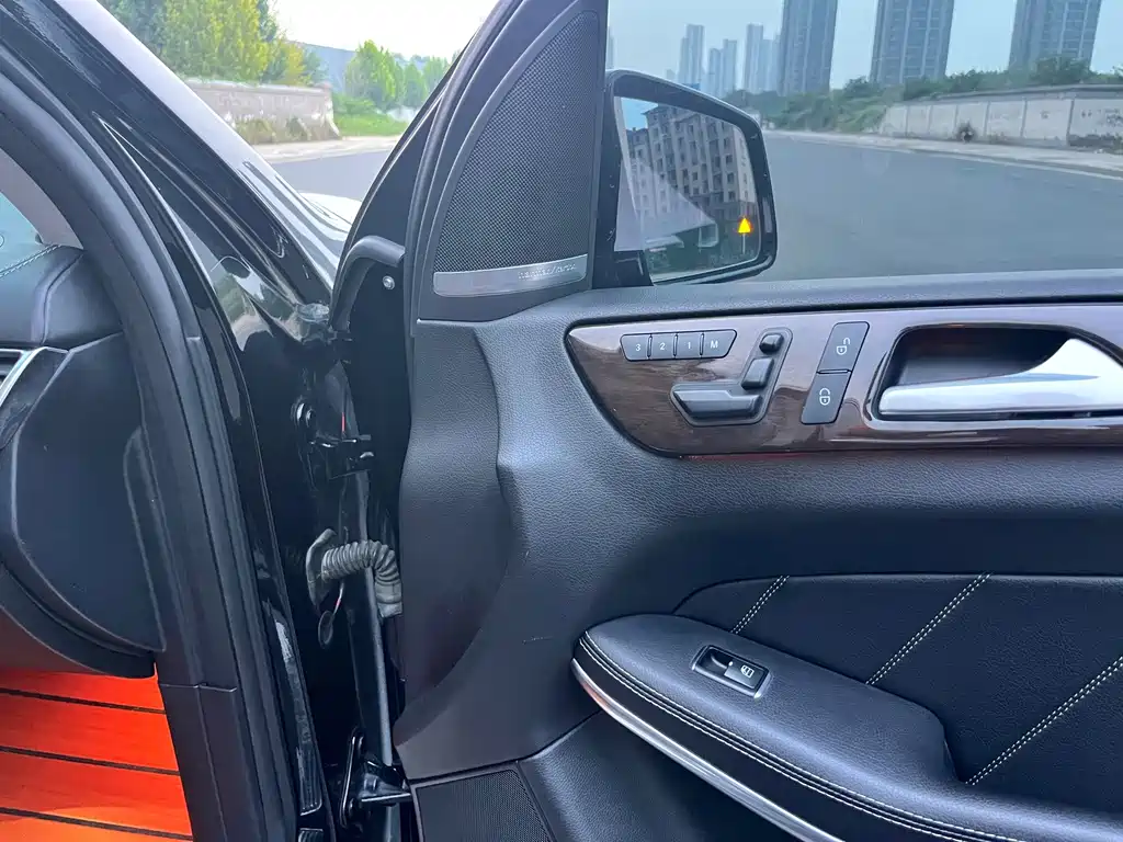 Mercedes-Benz GL-Class — миниатюра 23