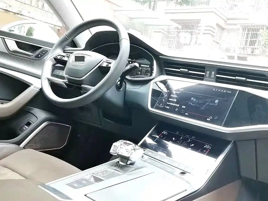 Audi A7L — миниатюра 6