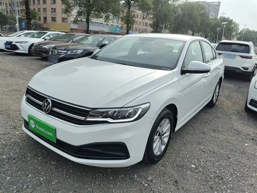 Volkswagen Bora 2021
