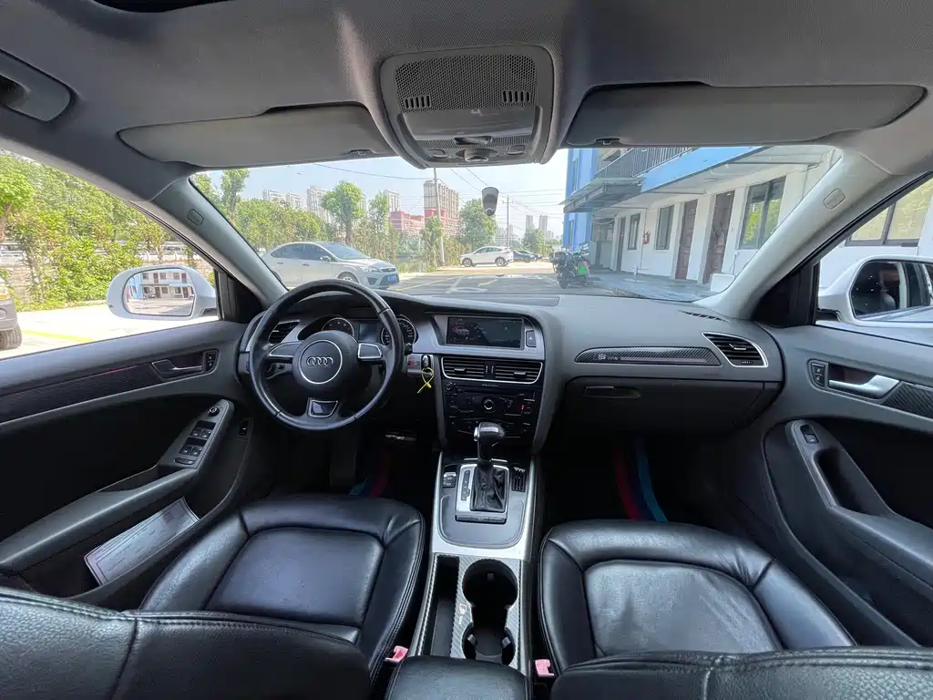 Audi A4L — миниатюра 7