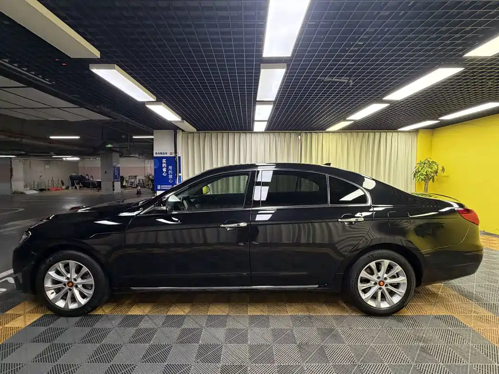 Hongqi Hongqi H7 — миниатюра 12
