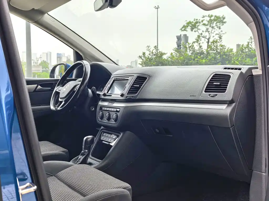 Volkswagen Sharan — миниатюра 13