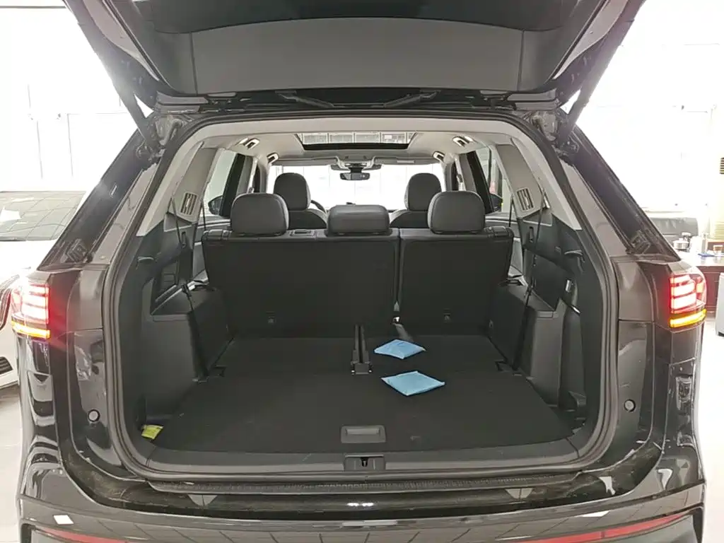 Volkswagen Teramont — миниатюра 19
