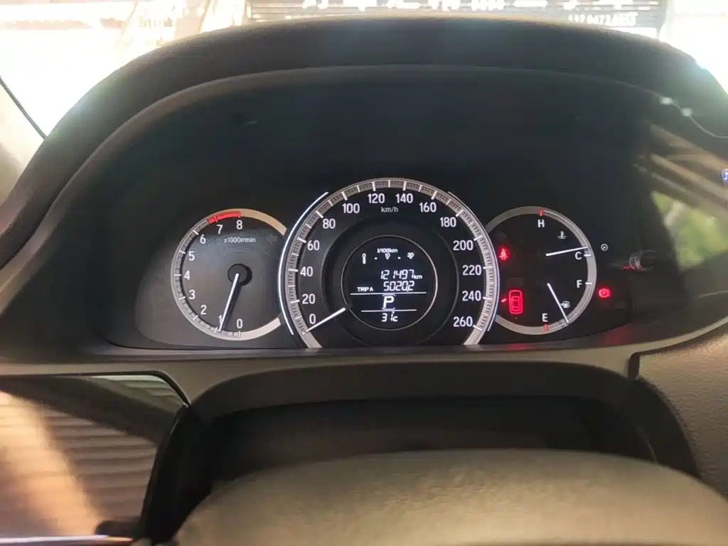 Honda Accord — миниатюра 12