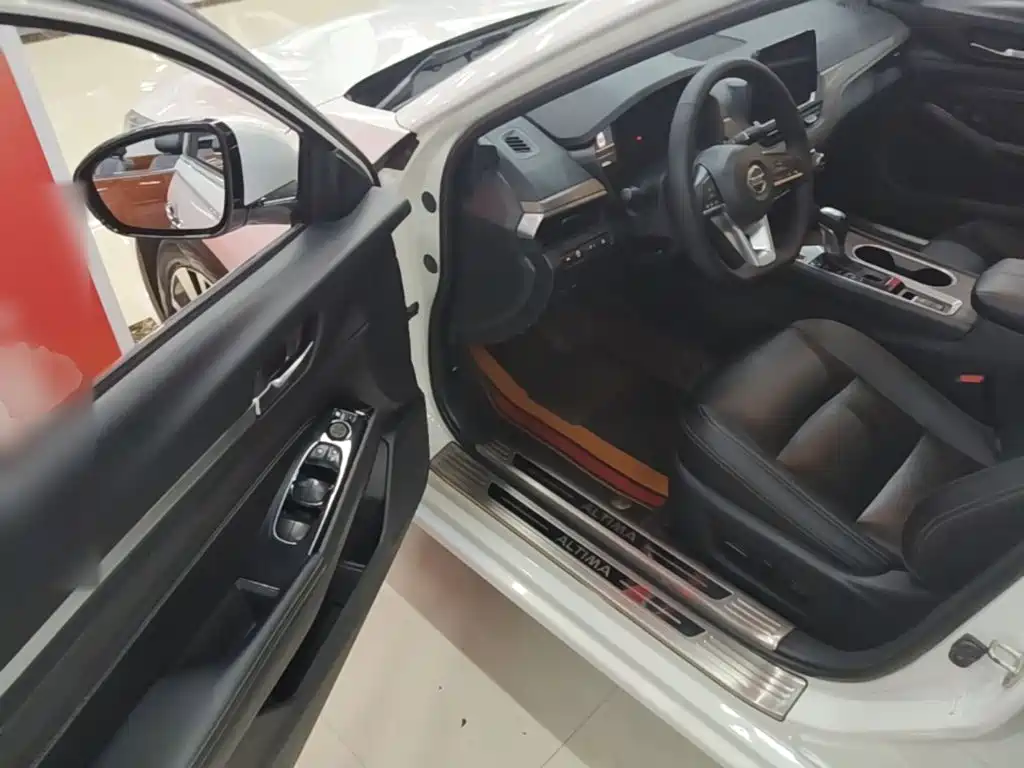 Nissan Teana — миниатюра 16